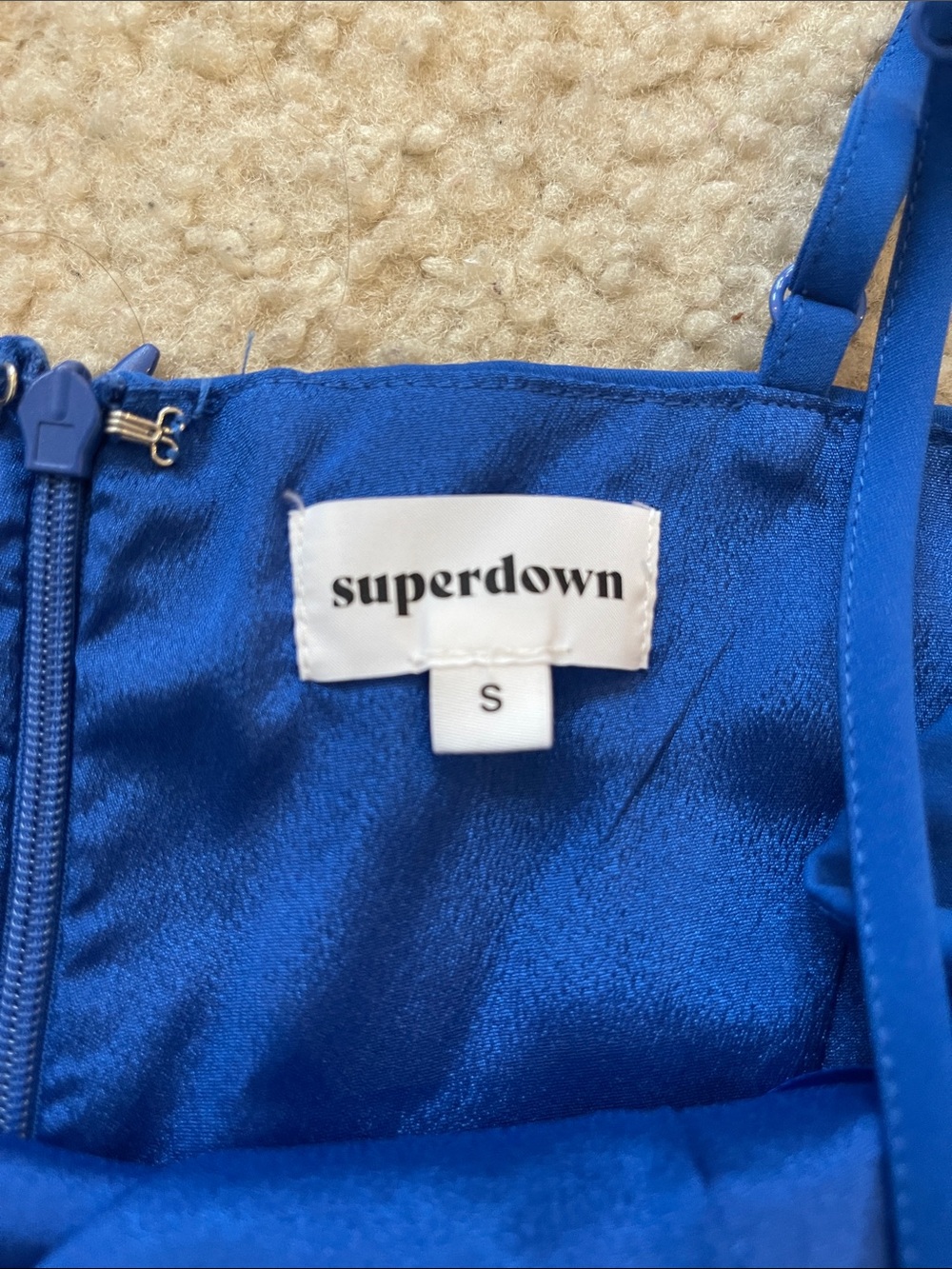 Superdown Blue Ruched Mini Dress
Size small - Picture 2 of 6